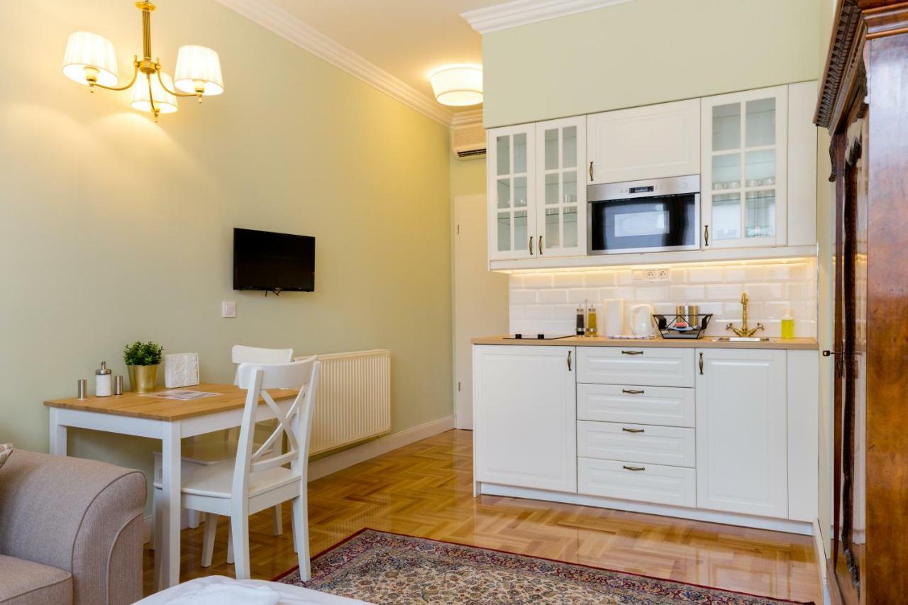 Roland Apartments Budapest Esterno foto