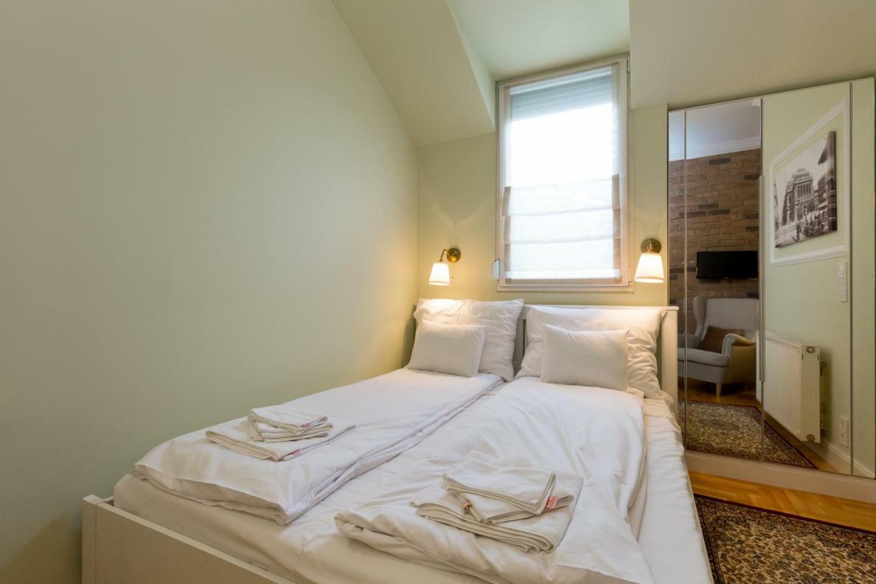 Roland Apartments Budapest Esterno foto