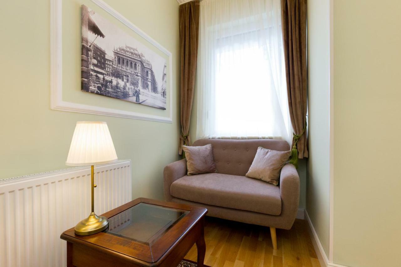 Roland Apartments Budapest Esterno foto
