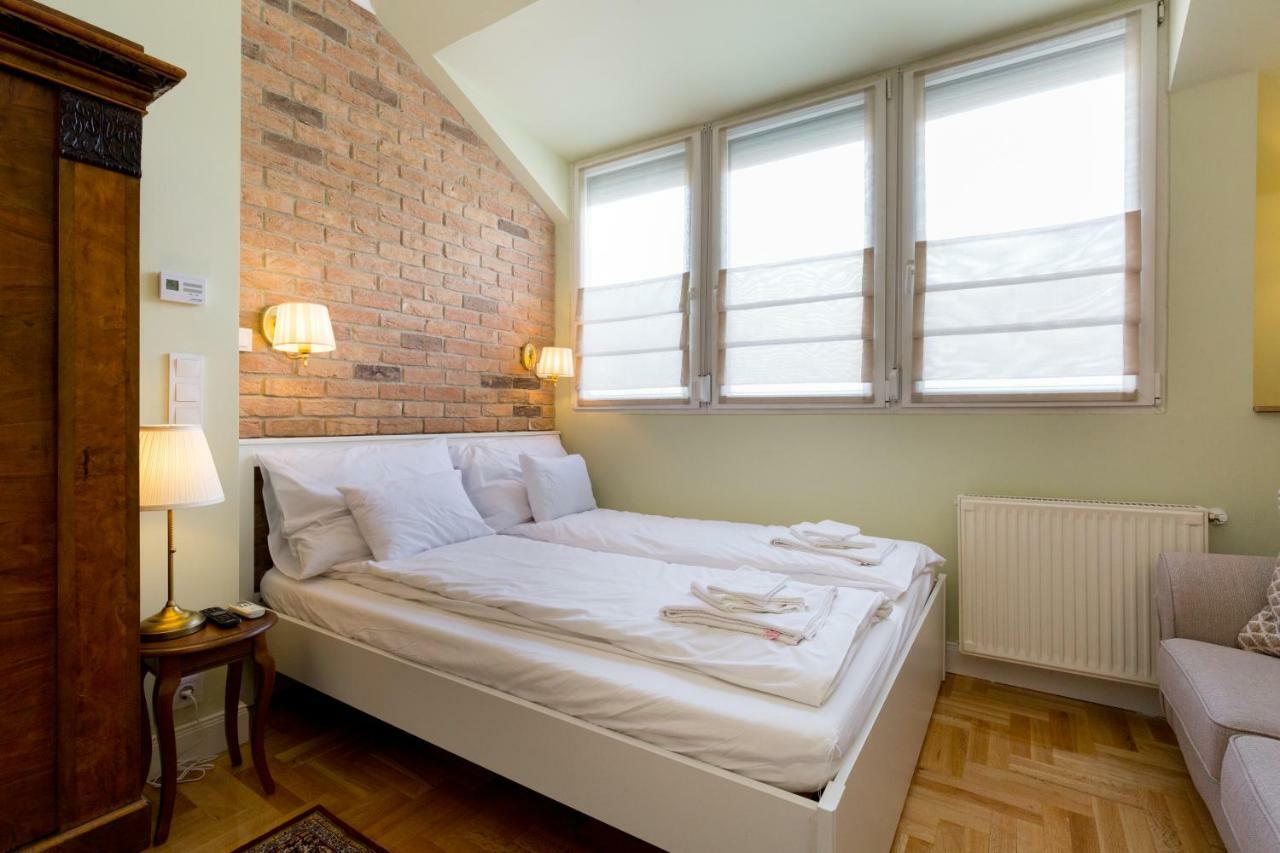 Roland Apartments Budapest Esterno foto
