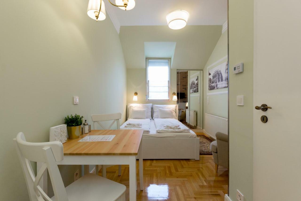 Roland Apartments Budapest Esterno foto