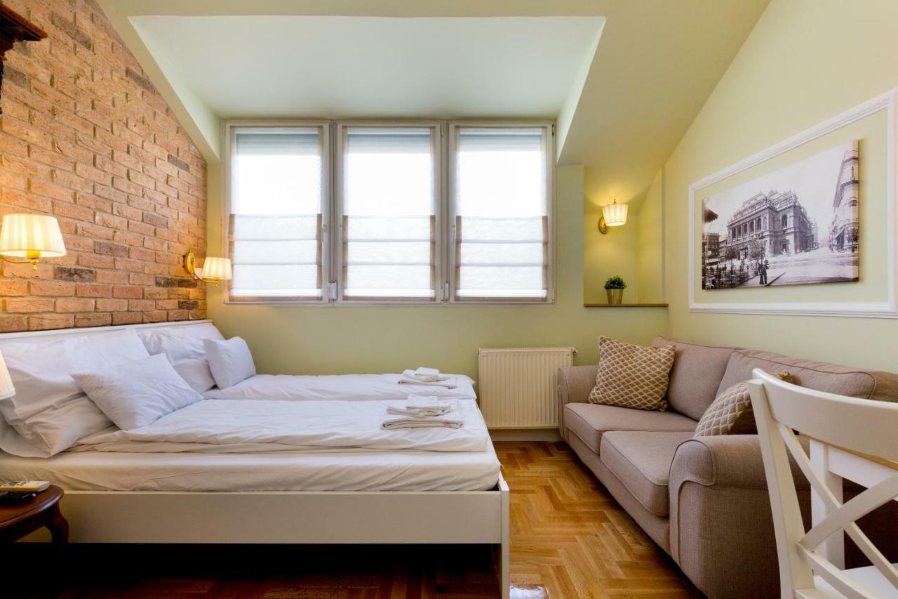 Roland Apartments Budapest Esterno foto