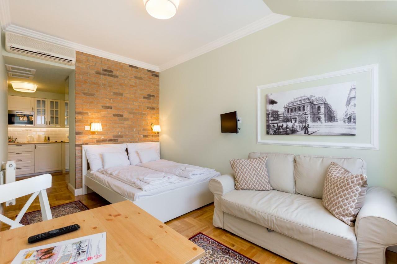 Roland Apartments Budapest Esterno foto