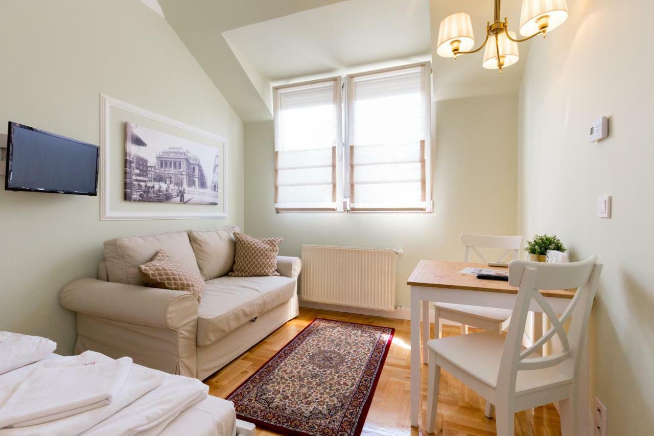 Roland Apartments Budapest Esterno foto