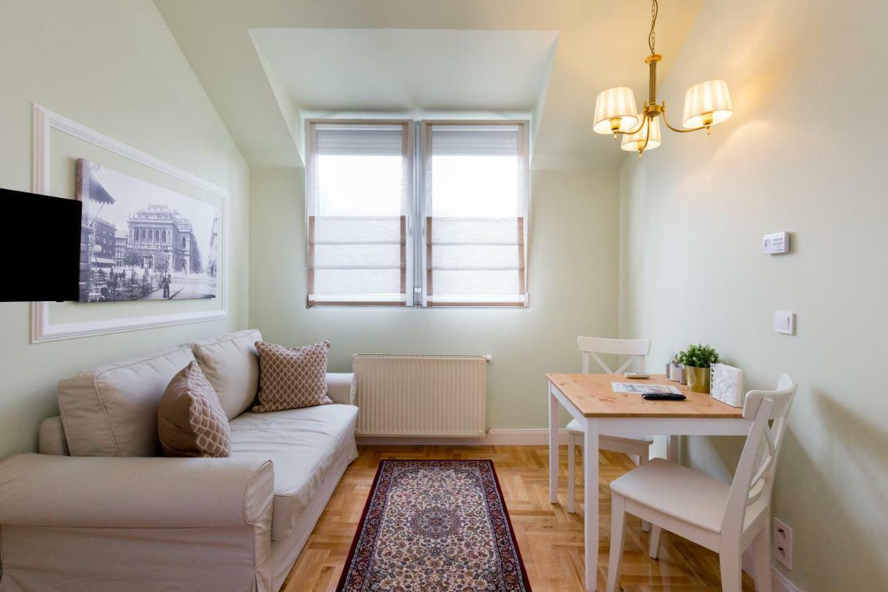 Roland Apartments Budapest Esterno foto
