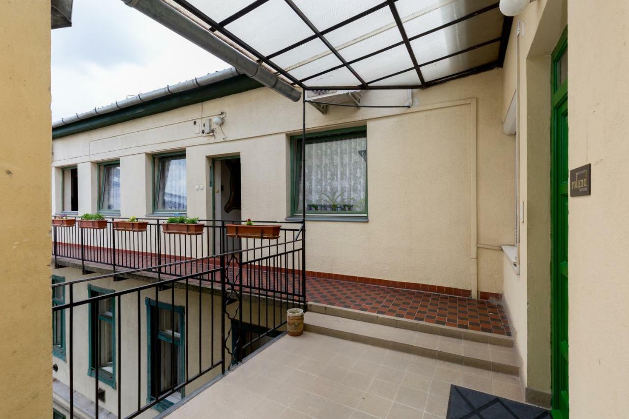 Roland Apartments Budapest Esterno foto
